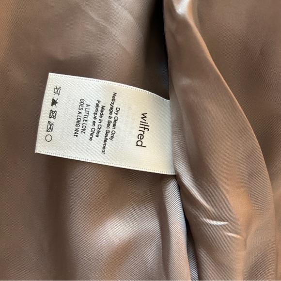 Aritzia: Wilfred Poussin Bomber, Size: Medium - Picture 5 of 11